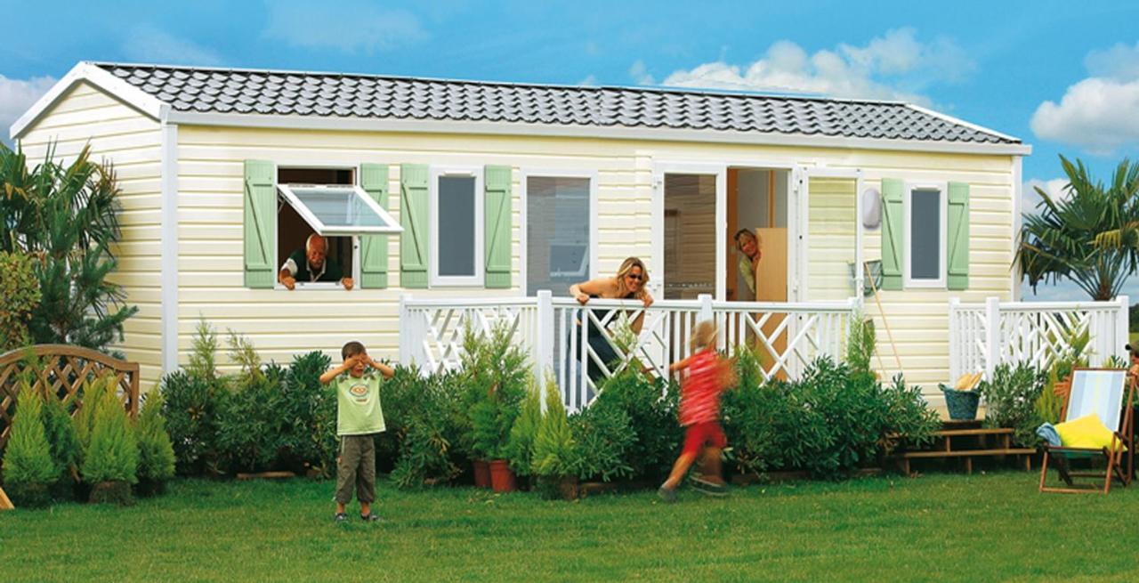 Camping Officiel Siblu Mar Estang Canet-en-Roussillon Exterior photo