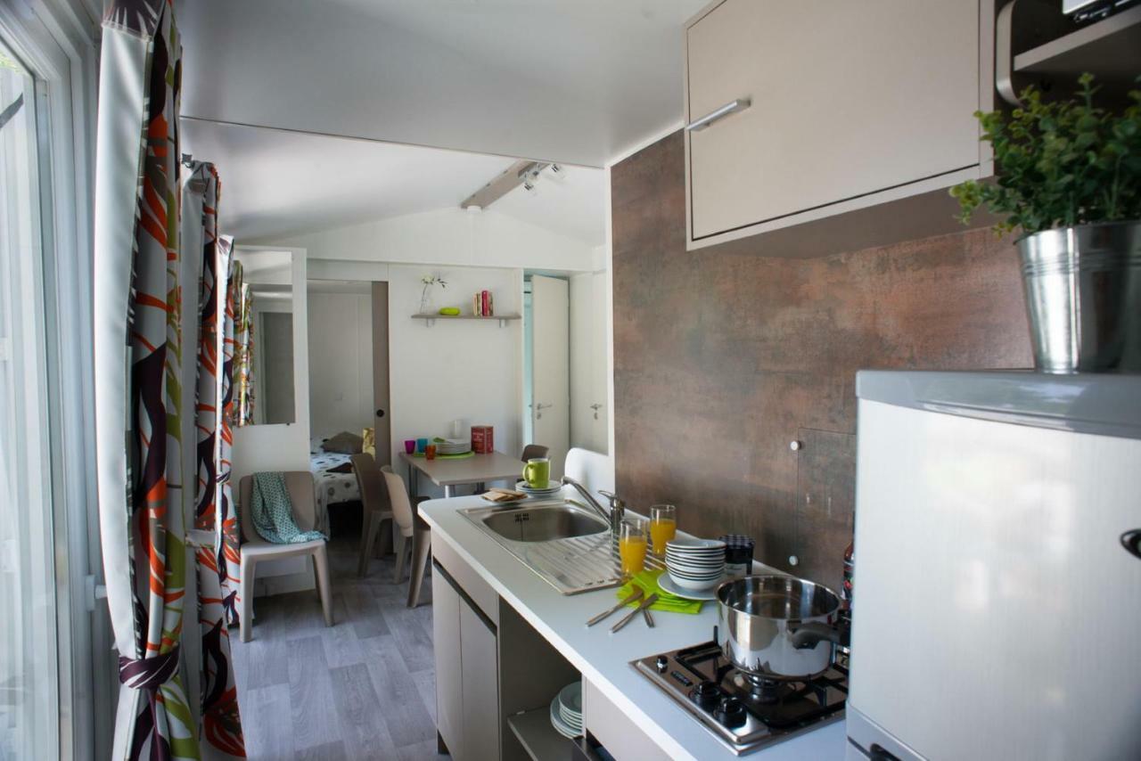 Camping Officiel Siblu Mar Estang Canet-en-Roussillon Exterior photo